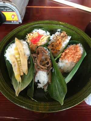 くま杉の里味処そばの花