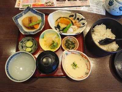 とろろや 三方原店