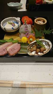 春次郎