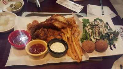 문어치킨앤육회포차