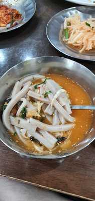 앞산손메밀묵집