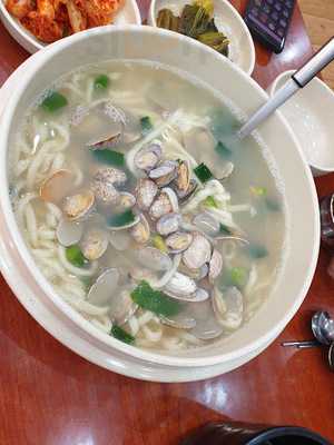 바지락생칼국수