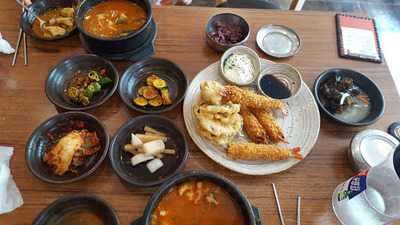 현고들깨손칼국수