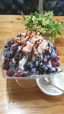 갤러리카페산딸기