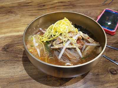 박군자진주냉면