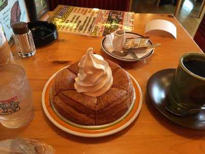 コメダ珈琲店 関池田店