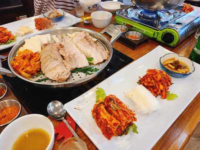 우리보쌈과만두전골