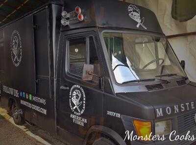 Monsters Cooks Street Food Milan