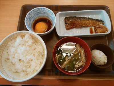 すき家 17号六日町ic東店