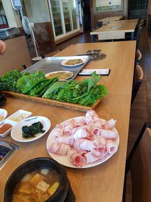 최서방네우렁쌈밥대패정식