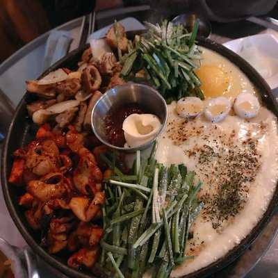 구공탄곱창 - 홍대본점