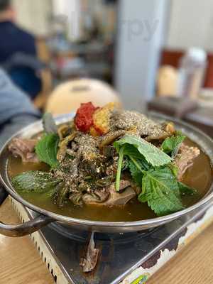 청기와뼈다귀해장국