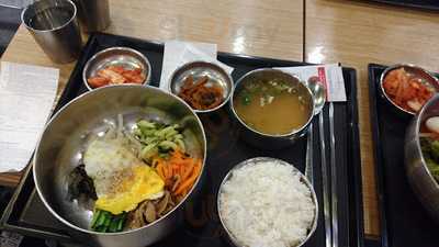 본죽&비빔밥 카페 - 인천공항직영점 menu