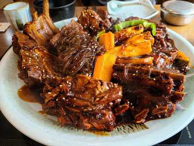 뼈마시감자탕부대찌개