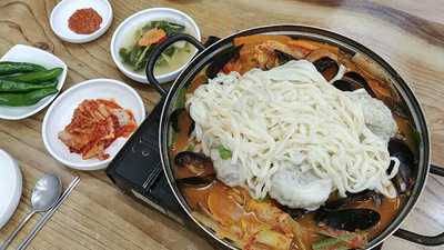 산동해물칼국수