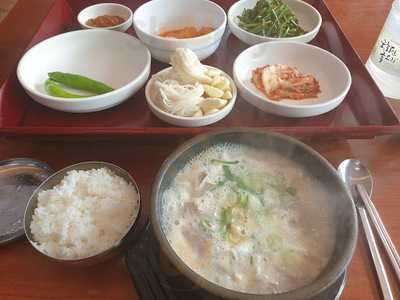 24시부산왕돼지국밥