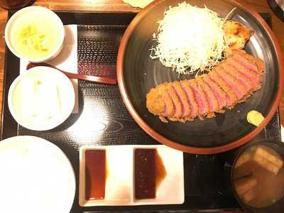 牛かつ 牛煮込み 鈴乃家