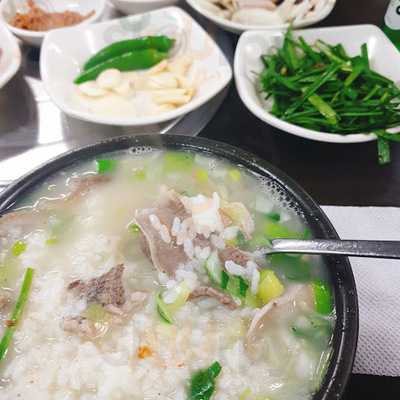 처갓집돼지국밥