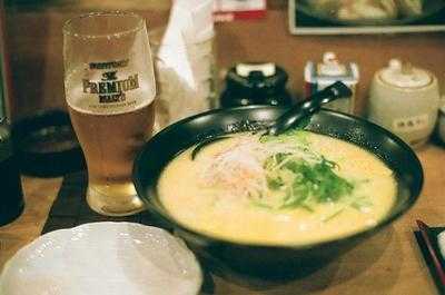 炭火やきとり 月 本店