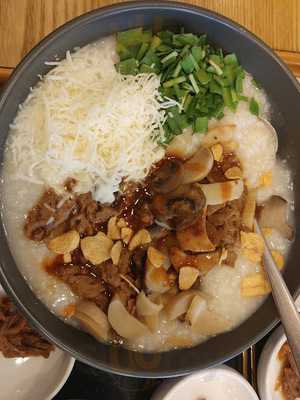 본죽 경복궁역점