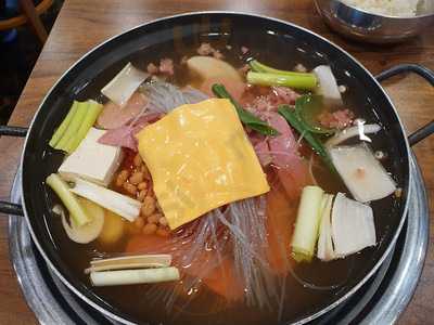 반카부대찌개