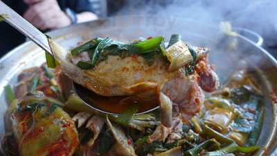 손중헌원조논메기매운탕