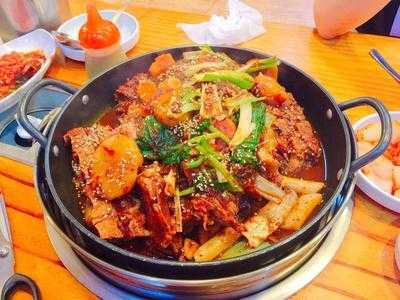 금강산감자탕 방이본점