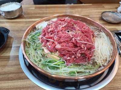 웰빙논우렁쌈밥