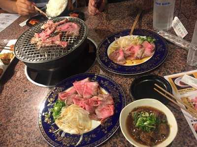 炭火焼肉 牛々亭