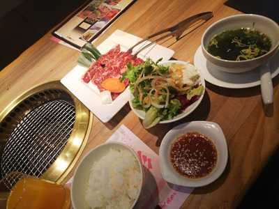 焼肉なべしま 姪浜店