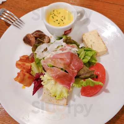 タベルナ キンタ