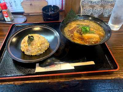 焼鳥酒房 辰味屋