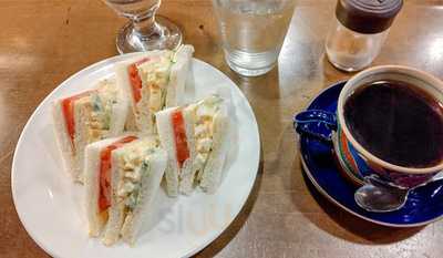 橡 珈琲館