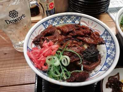 WEST中央区役所前店