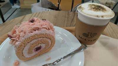 はらロール＋cafe 博多店