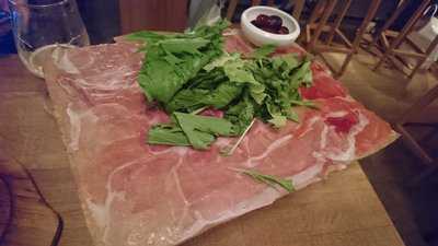 ワインの酒場。 ディプント 天神西通り店