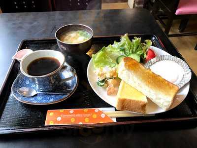 カフェ ド ラブリー