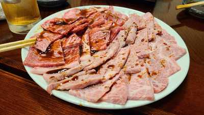 肉料理 牛ひらい, 京都市