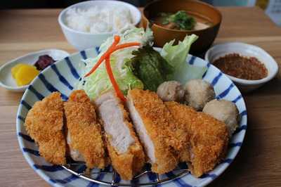 南国サンサン食堂