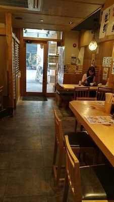 すし酒場　みなと中央通り店