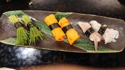 すしの助 北浜店