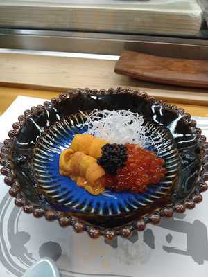すしと板前料理 篤, 静岡市