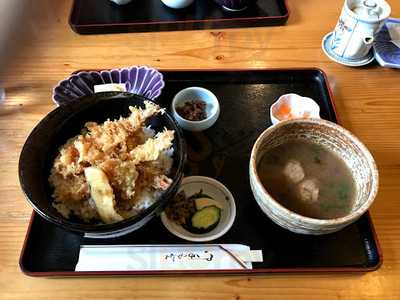 吉峰庵 さかな もち月