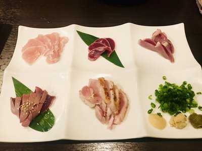 焼鳥ダイニングHACHIKIN