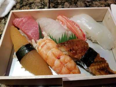 さかえすし 三ッ寺