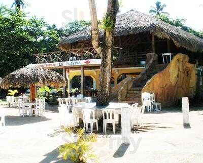 La Playita Restaurant & Beach Bar