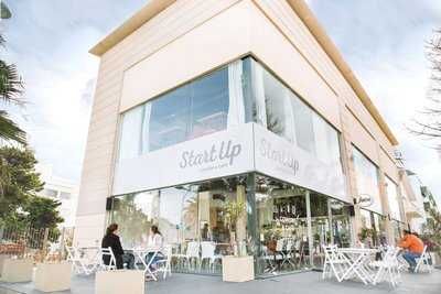 Startup Cowork Cafe