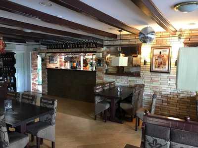 Barna-bar & Etterem