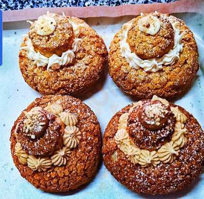 ‪El Madina El Monawara Bakeries‬