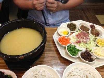 过桥缘米线(山大路店)